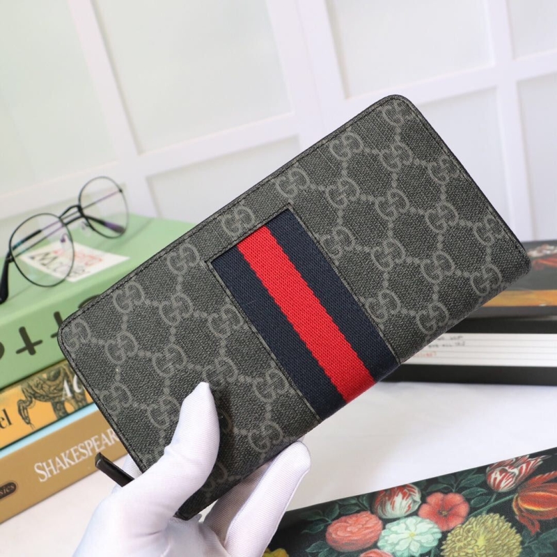 G*u*i wallets & purse